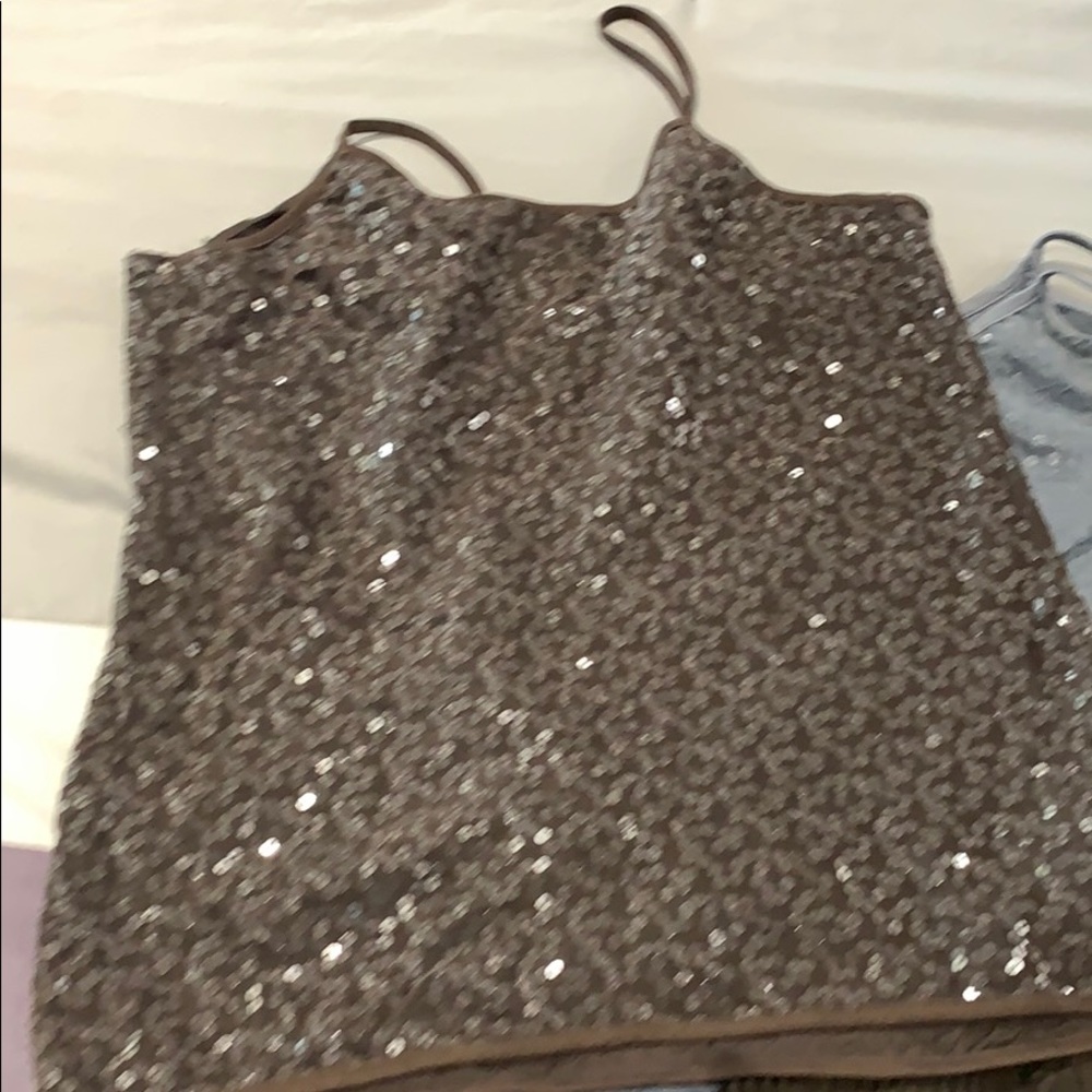 Bundle Danier silk tank tops - Picture 7 of 8